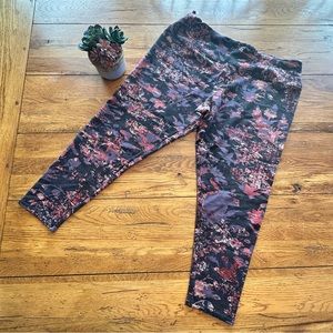 Soft Surroundings SuperSlim Kilim Floral Leggings Size Large